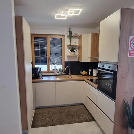 Nevio Apartman Zára