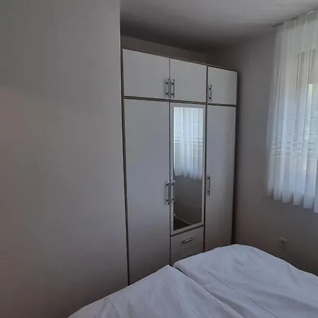 Apartman Nevio *